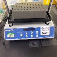 VWR Multi-Tube Vortexer image 0